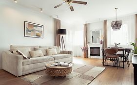 Tuyo Apartments Blue City